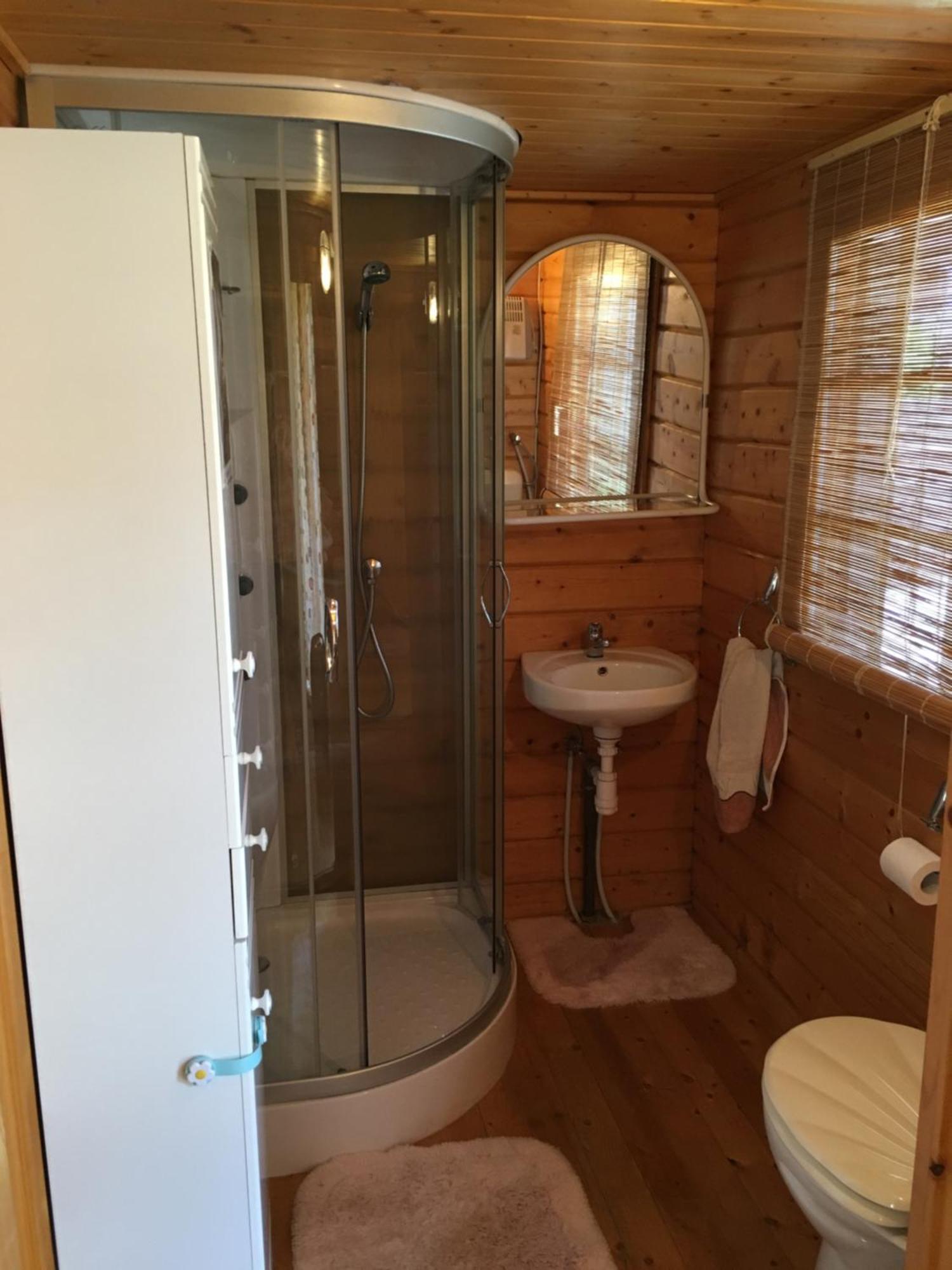 Tulipanos Vendeghaz Apartament *